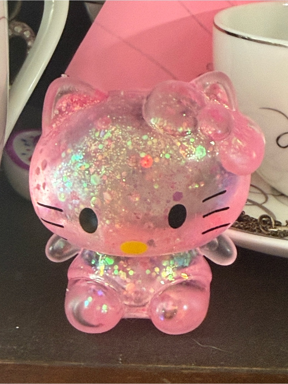 Hello Kitty random color  Glitter Squish Decompression Toy